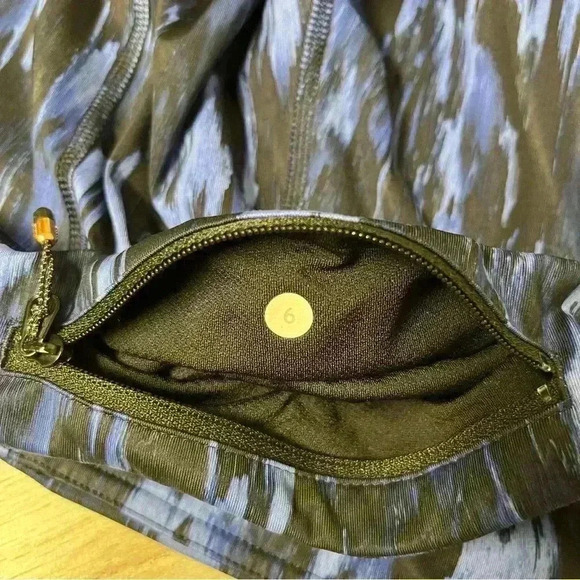 Lululemon Pace Rival Crop *Full-On Luxtreme Painted Animal Sprinkler Black 6 - Picture 7 of 8